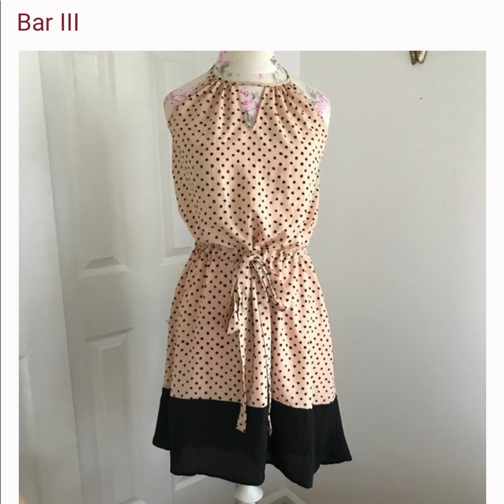 bar III sleeveless keyhole dress w/tie waist Sz- L